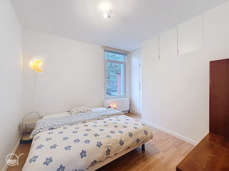 Rustig gelegen rijwoning met 4 slaapkamers en een koertje - 9