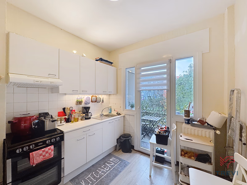 Appartement met 1 slaapkamer en bureau in Laeken - 4