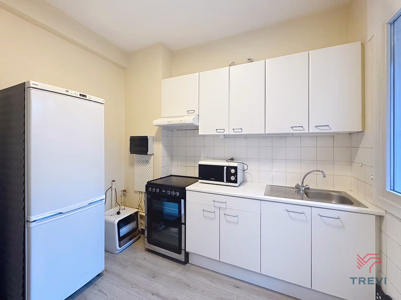 Appartement met 1 slaapkamer en bureau in Laeken - 3